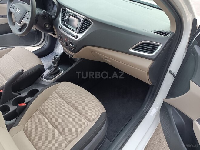 Hyundai Accent 2022, 26,300 km - 1.6 l - Bakı