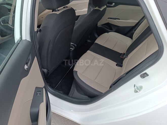 Hyundai Accent 2022, 26,300 km - 1.6 l - Bakı