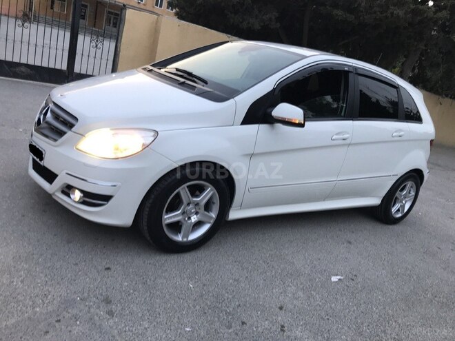 Mercedes B 180 2010, 169,000 km - 1.7 l - Sumqayıt