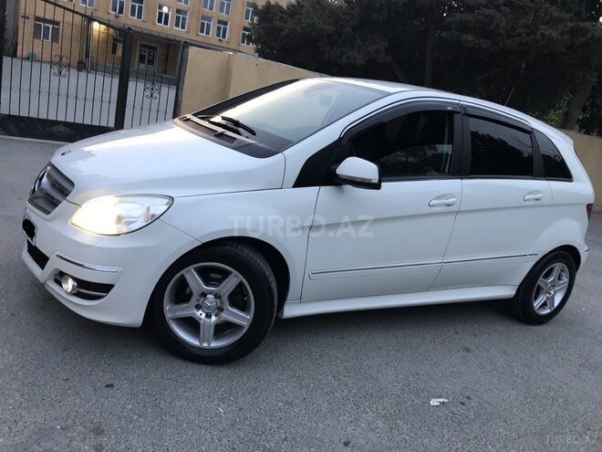 Mercedes B 180 2010, 169,000 km - 1.7 l - Sumqayıt