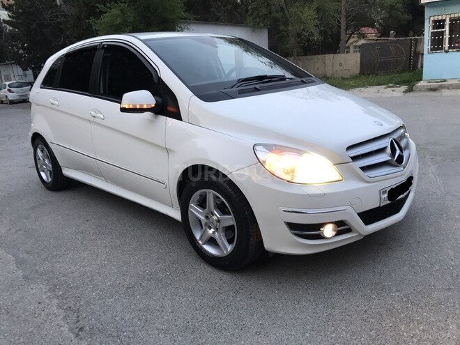 Mercedes B 180 2010, 169,000 km - 1.7 l - Sumqayıt