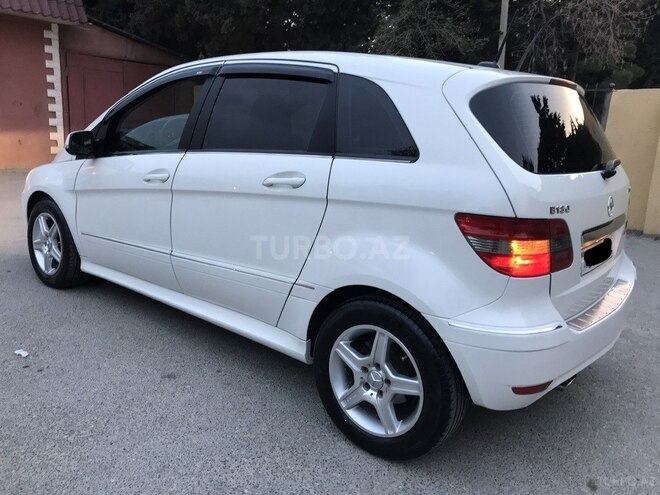 Mercedes B 180 2010, 169,000 km - 1.7 l - Sumqayıt