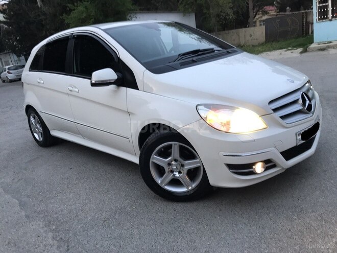 Mercedes B 180 2010, 169,000 km - 1.7 l - Sumqayıt
