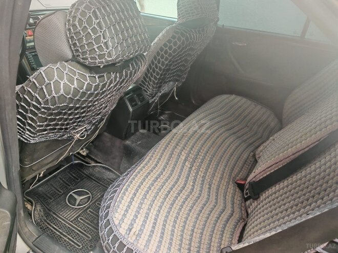 Mercedes E 240 2000, 340,000 km - 2.6 l - Bakı