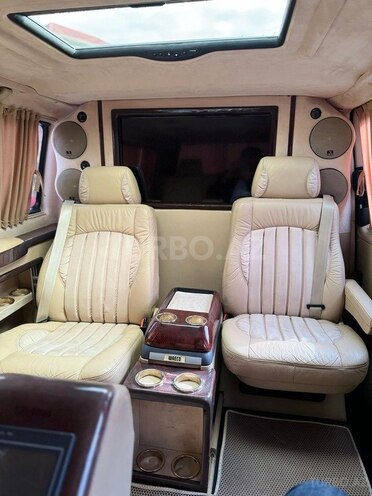 Volkswagen Multivan 2010, 96,000 km - 2.5 l - Bakı