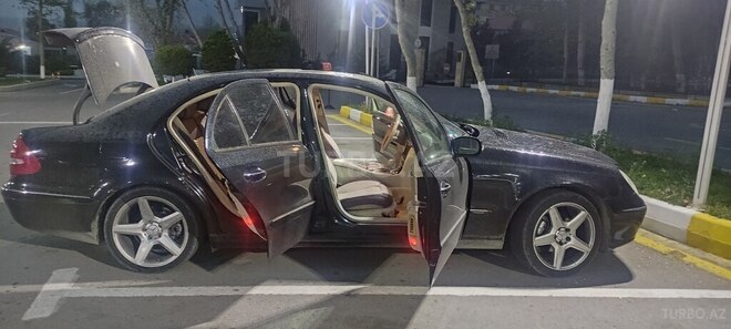 Mercedes E 240 2002, 260,000 km - 2.6 l - Bakı