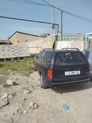 Opel Astra 1997, 456,789 km - 2.0 l - Şəki