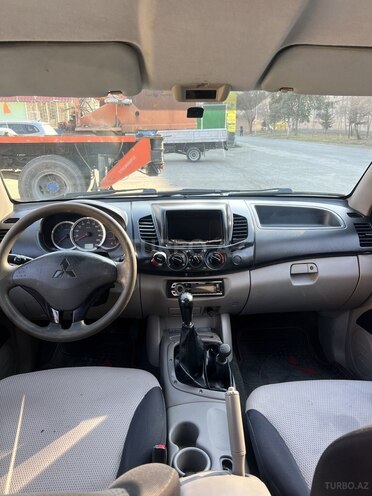 Mitsubishi L200 2009, 346,800 km - 2.5 l - Mingəçevir
