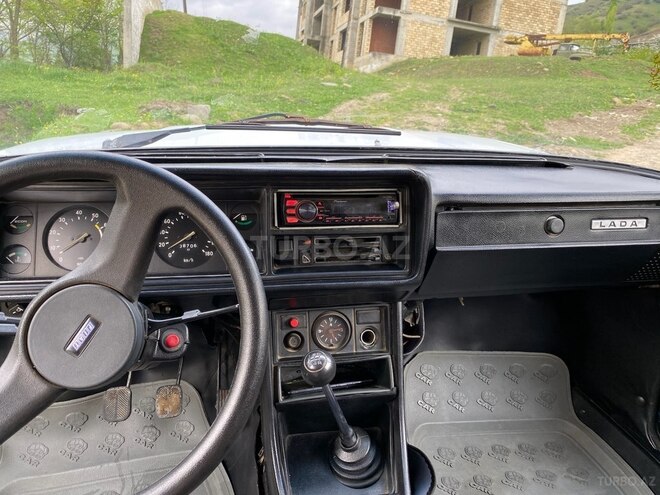 LADA (VAZ) 2107 2009, 38,705 km - 1.6 l - Yardımlı
