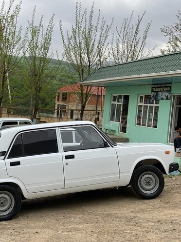 LADA (VAZ) 2107 2009, 38,705 km - 1.6 l - Yardımlı