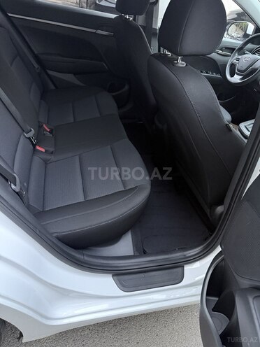 Hyundai Avante 2018, 157,770 km - 1.6 l - Bakı