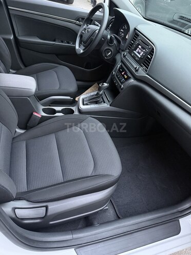 Hyundai Avante 2018, 157,770 km - 1.6 l - Bakı