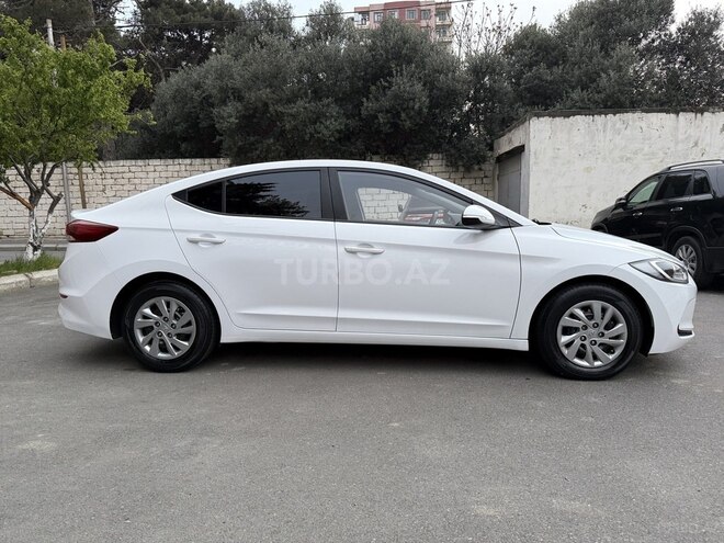 Hyundai Avante 2018, 157,770 km - 1.6 l - Bakı