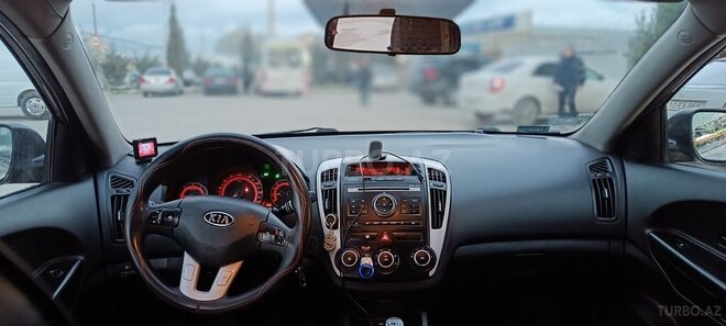 Kia Ceed 2010, 260,000 km - 1.6 l - Bakı