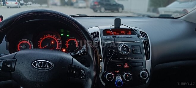 Kia Ceed 2010, 260,000 km - 1.6 l - Bakı