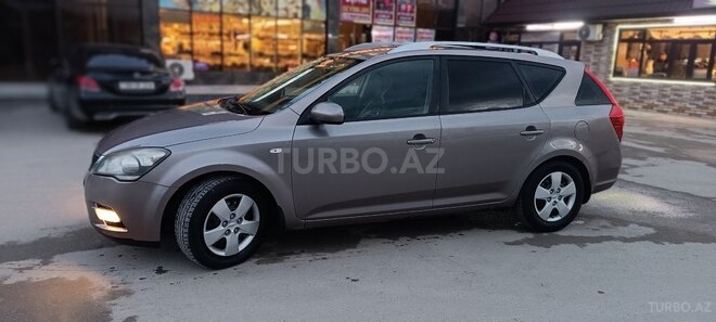Kia Ceed 2010, 260,000 km - 1.6 l - Bakı
