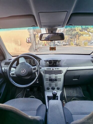 Opel Astra 2009, 168,900 km - 1.4 l - Bakı