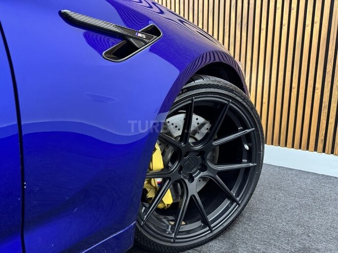 BMW M5-33
