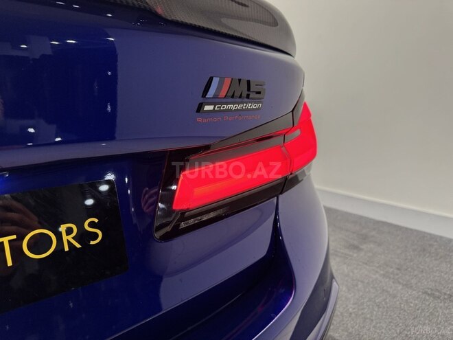 BMW M5-10
