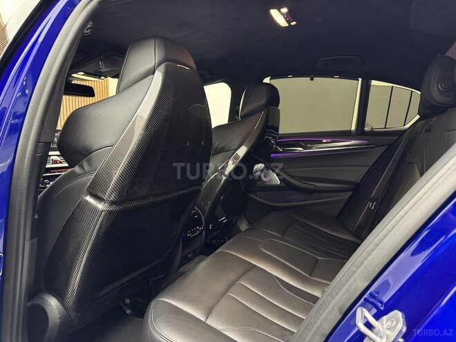 BMW M5-26