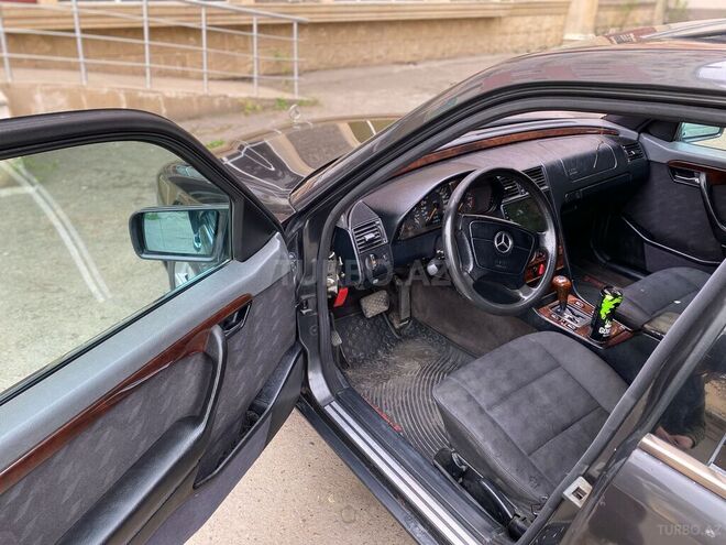 Mercedes C 200 1996, 250,000 km - 2.0 l - Gəncə