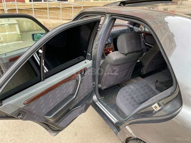 Mercedes C 200 1996, 250,000 km - 2.0 l - Gəncə