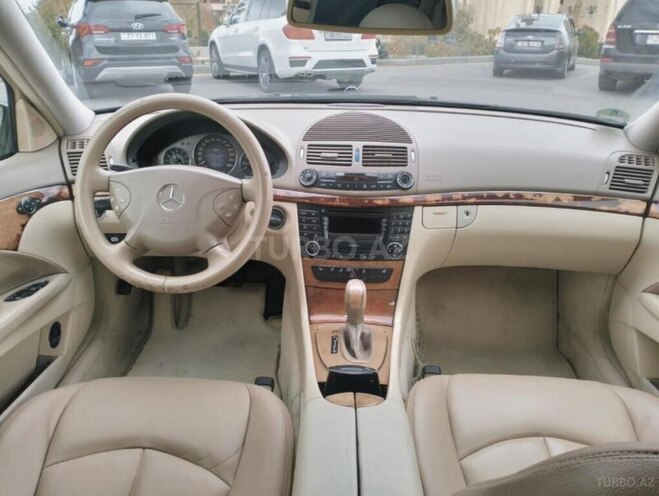 Mercedes E 240 2002, 260,000 km - 2.6 l - Bakı
