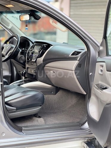Mitsubishi L200 2019, 130,000 km - 2.4 l - Şəmkir