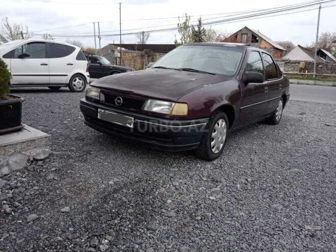 Opel Vectra 1993, 100,000 km - 1.8 л - Zaqatala
