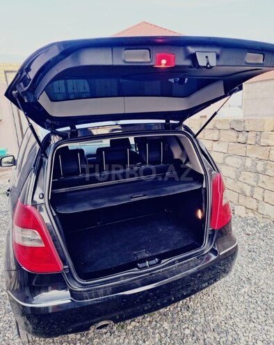 Mercedes A 180 2011, 223,780 km - 1.7 л - Bakı