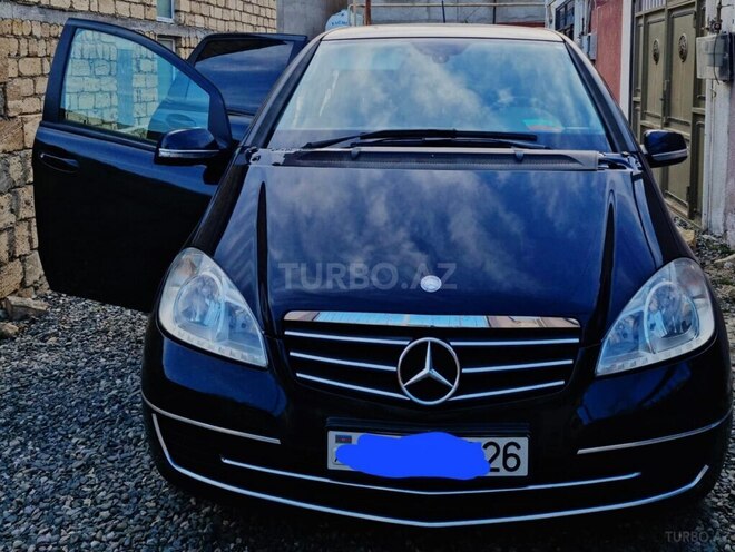 Mercedes A 180 2011, 223,780 km - 1.7 л - Bakı