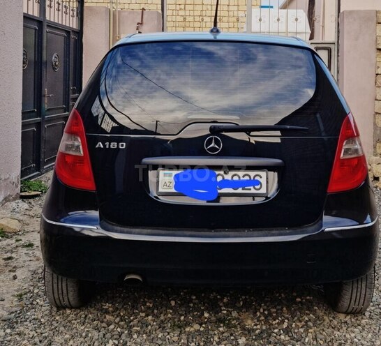 Mercedes A 180 2011, 223,780 km - 1.7 л - Bakı