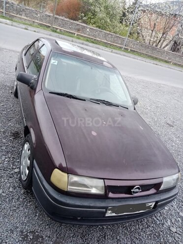 Opel Vectra 1993, 100,000 km - 1.8 л - Zaqatala