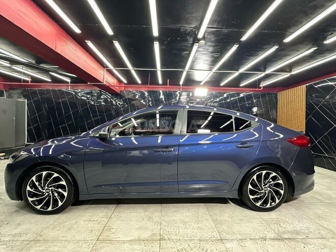 Hyundai Avante 2018, 193,424 km - 1.6 л - Xırdalan