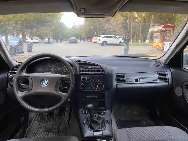 BMW 318 1991, 375,000 km - 1.8 l - Bakı