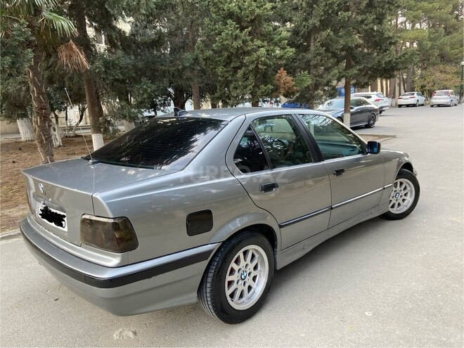 BMW 318 1991, 375,000 km - 1.8 l - Bakı