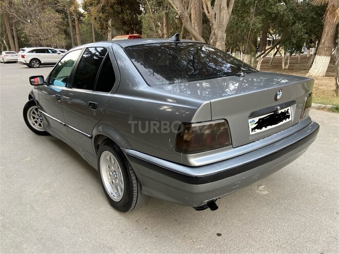 BMW 318 1991, 375,000 km - 1.8 l - Bakı