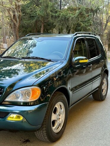 Mercedes ML 320 4MATIC 2002, 255,000 km - 3.2 л - Sumqayıt
