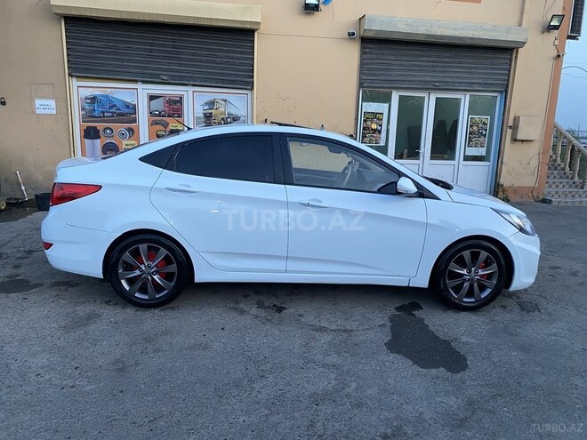 Hyundai Accent 2011, 214,000 km - 1.6 l - İmişli