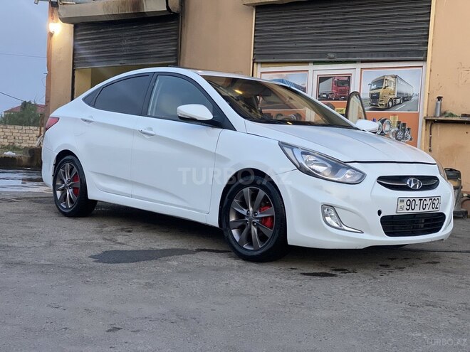 Hyundai Accent 2011, 214,000 km - 1.6 l - İmişli