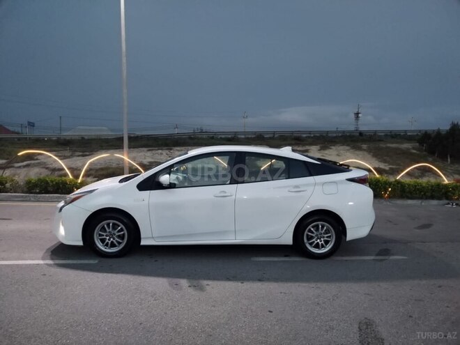Toyota Prius 2018, 108,000 km - 1.8 l - Sumqayıt