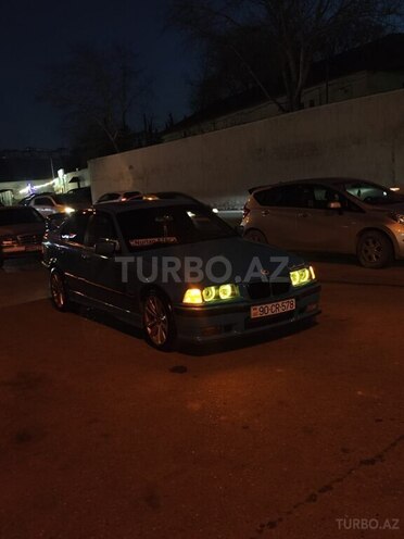 BMW 318 1993, 351,000 km - 1.8 l - Tovuz