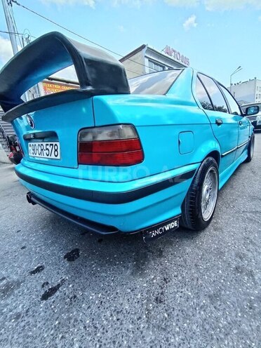 BMW 318 1993, 351,000 km - 1.8 l - Tovuz