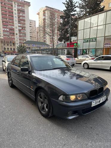 BMW 525 1999, 451,000 km - 2.5 l - Astara