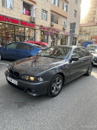 BMW 525 1999, 451,000 km - 2.5 l - Astara