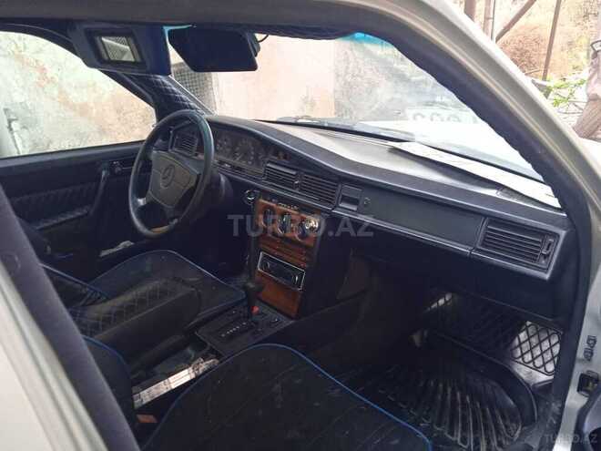 Mercedes 190 1993, 300,000 km - 2.0 l - Bərdə