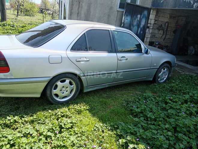 Mercedes C 200 2000, 114,550 km - 2.0 л - Masallı