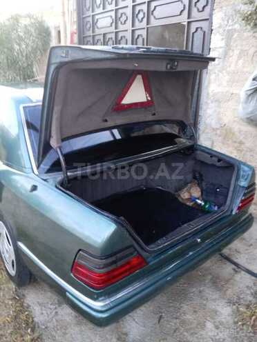 Mercedes E 200 1993, 556,185 km - 2.0 l - Bakı