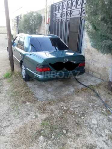 Mercedes E 200 1993, 556,185 km - 2.0 l - Bakı