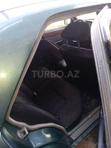 Mercedes E 200 1993, 556,185 km - 2.0 l - Bakı